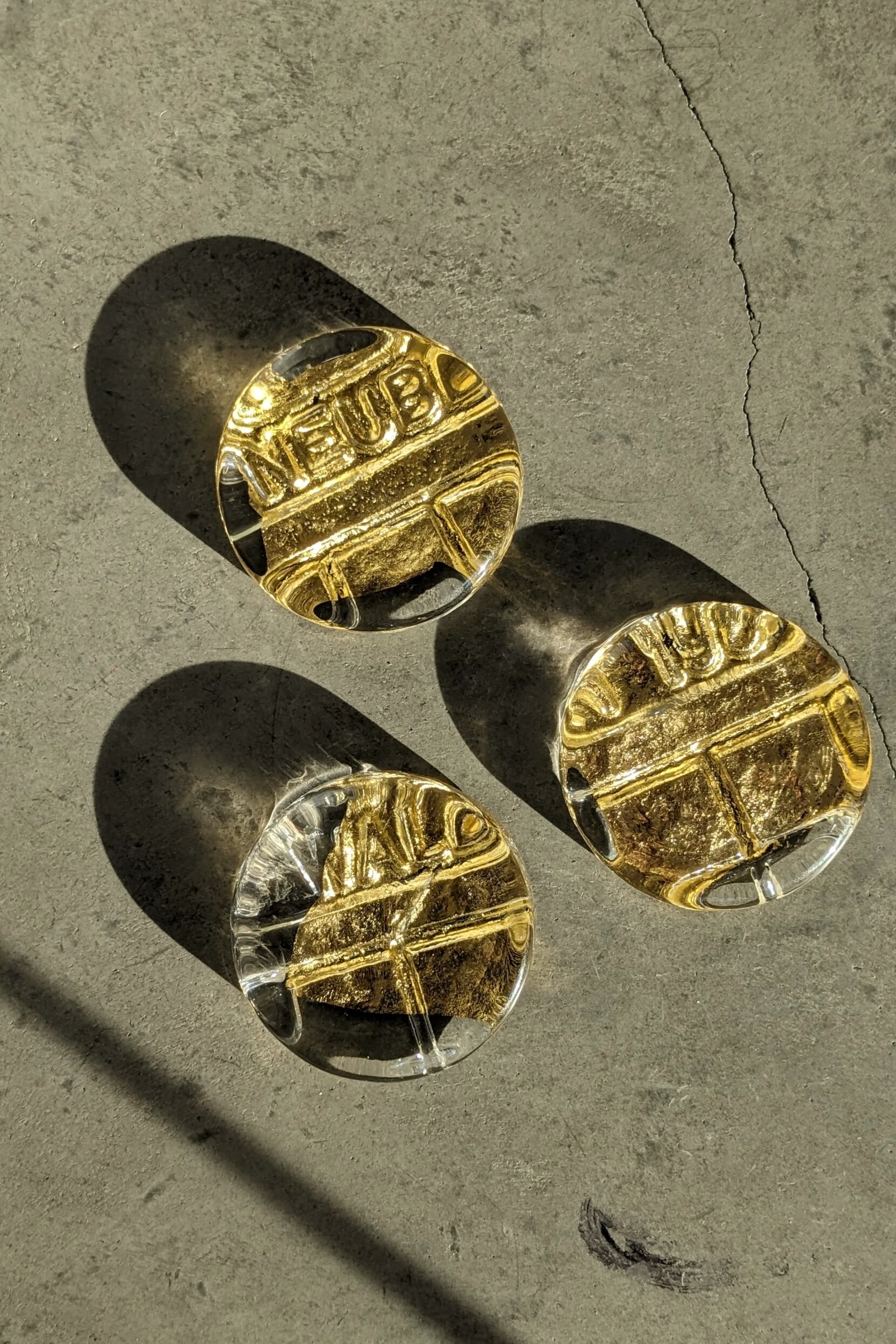 Gold Nugget by Comploy